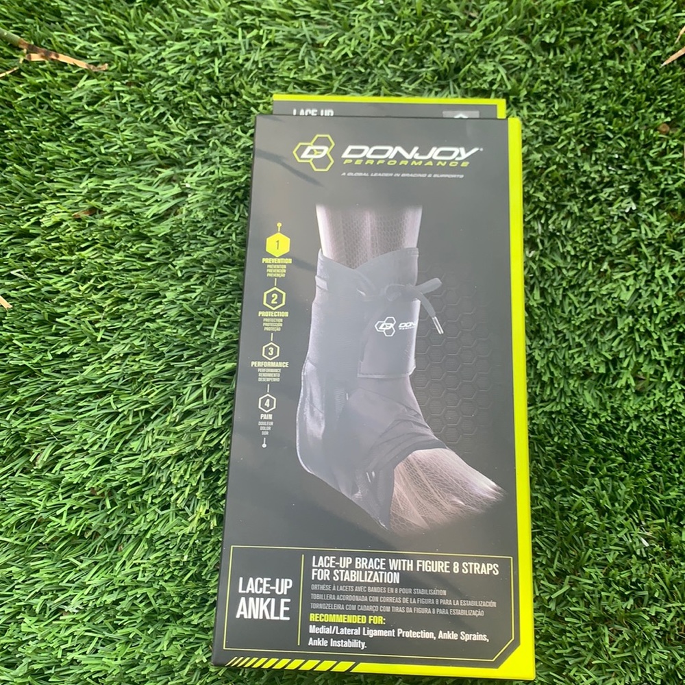 Lace-up brace